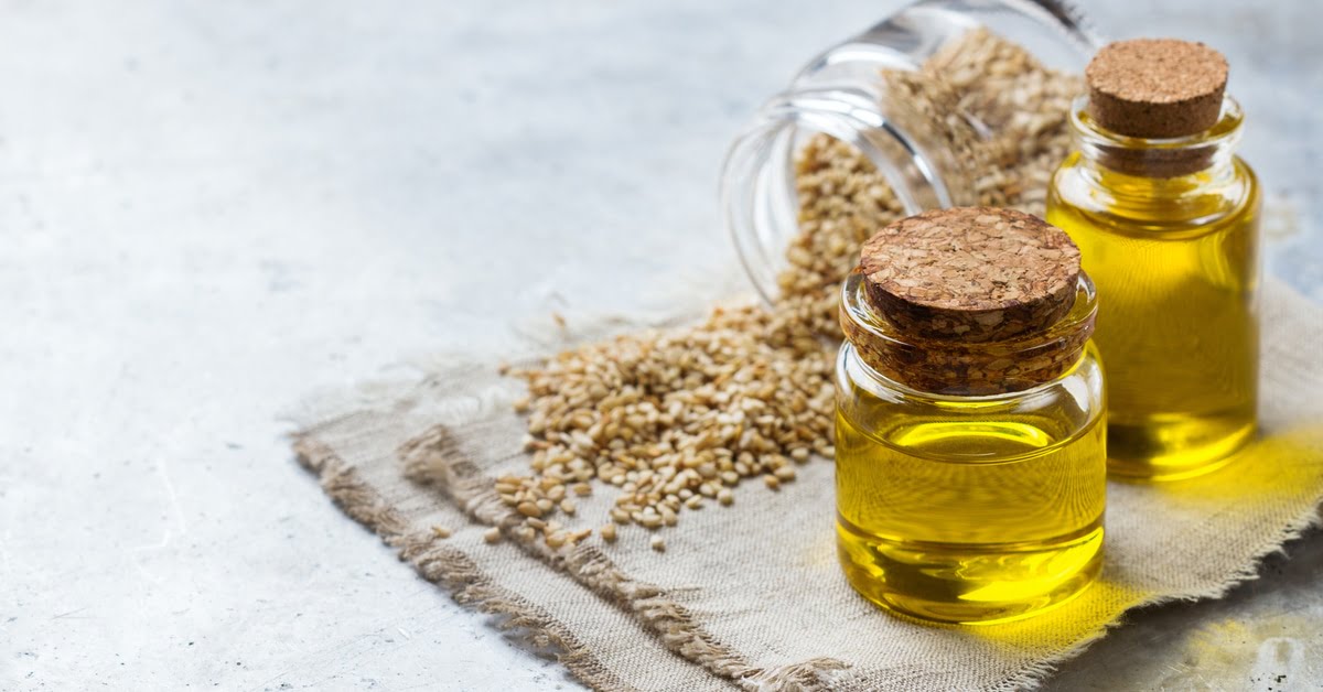 فوائد زيت السمسم للشعر والبشرة 